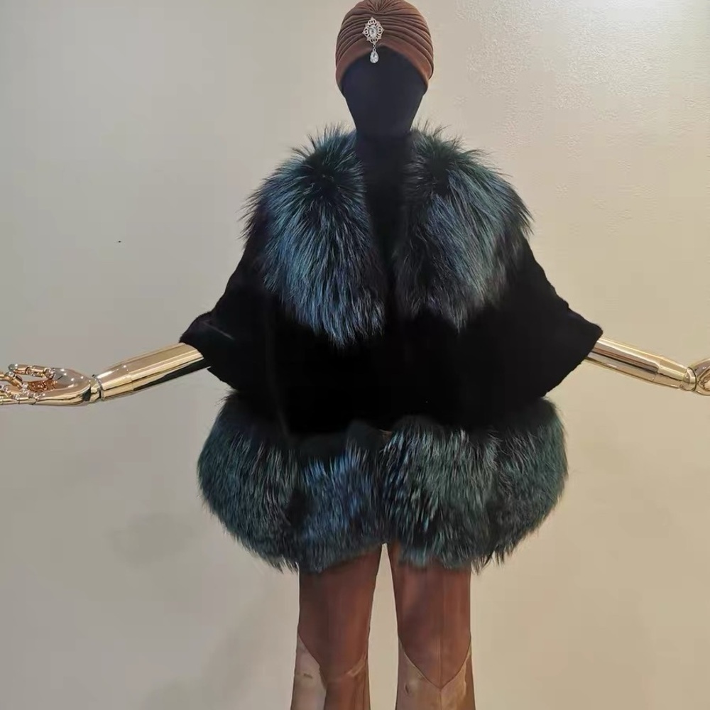 luxury Real female mink cloak Large real blue fox fox fur collar